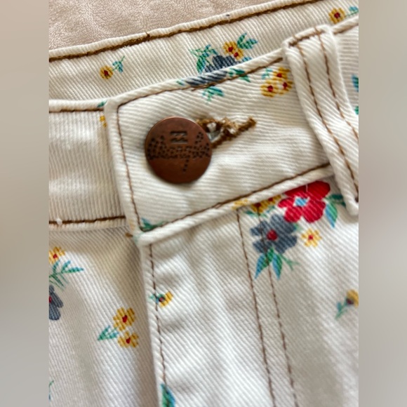 Wrangler Billabong flower print jeans - Picture 3 of 7